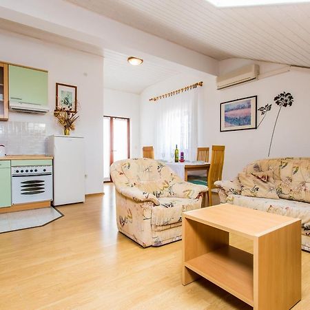 Guest House Lavanda 4 نجيفيش المظهر الخارجي الصورة