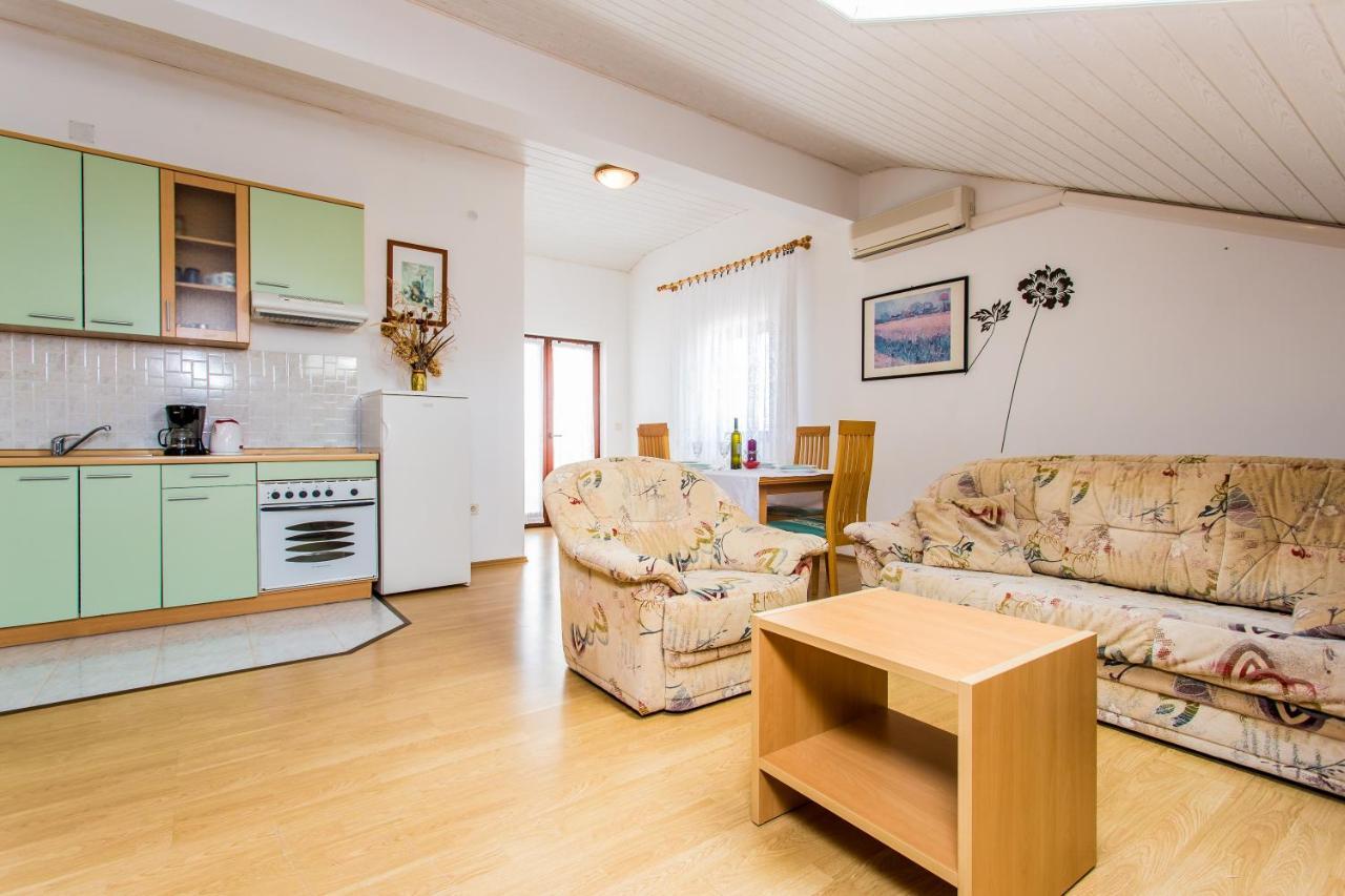 Guest House Lavanda 4 نجيفيش المظهر الخارجي الصورة