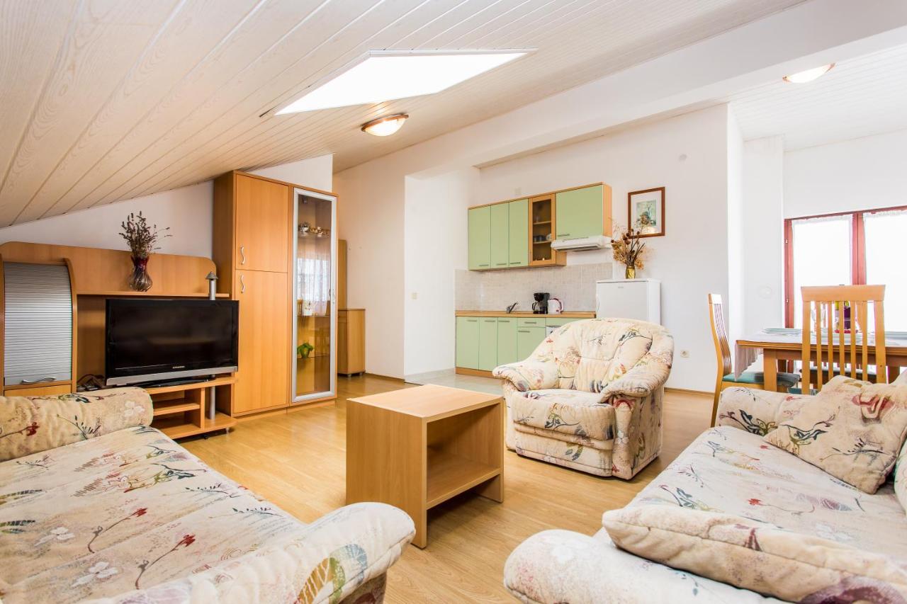 Guest House Lavanda 4 نجيفيش المظهر الخارجي الصورة